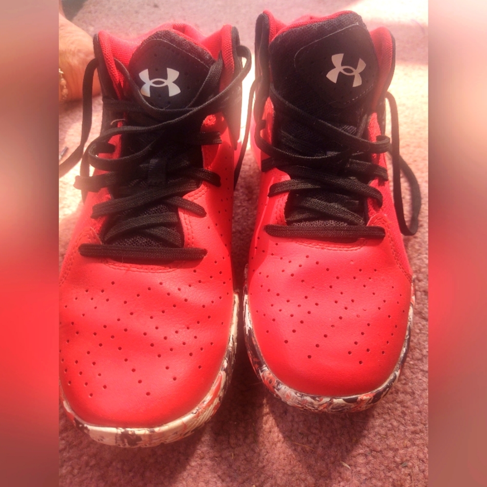 Boys sneakers